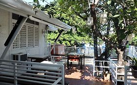 Orange Mangrove Pension House